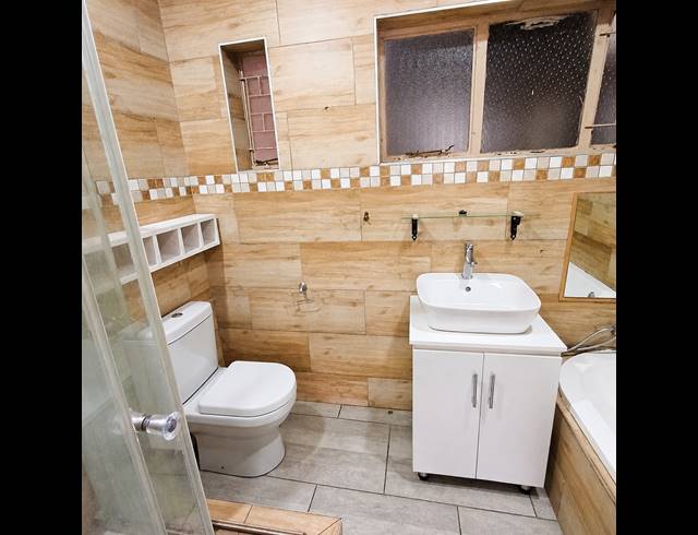 3 BEDROOM HOUSE FOR SALE IN ROTHDENE